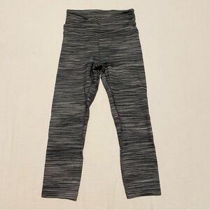 Lululemon Align Crop Cross Waist Mini Space Dye Heathered Black White Size 4